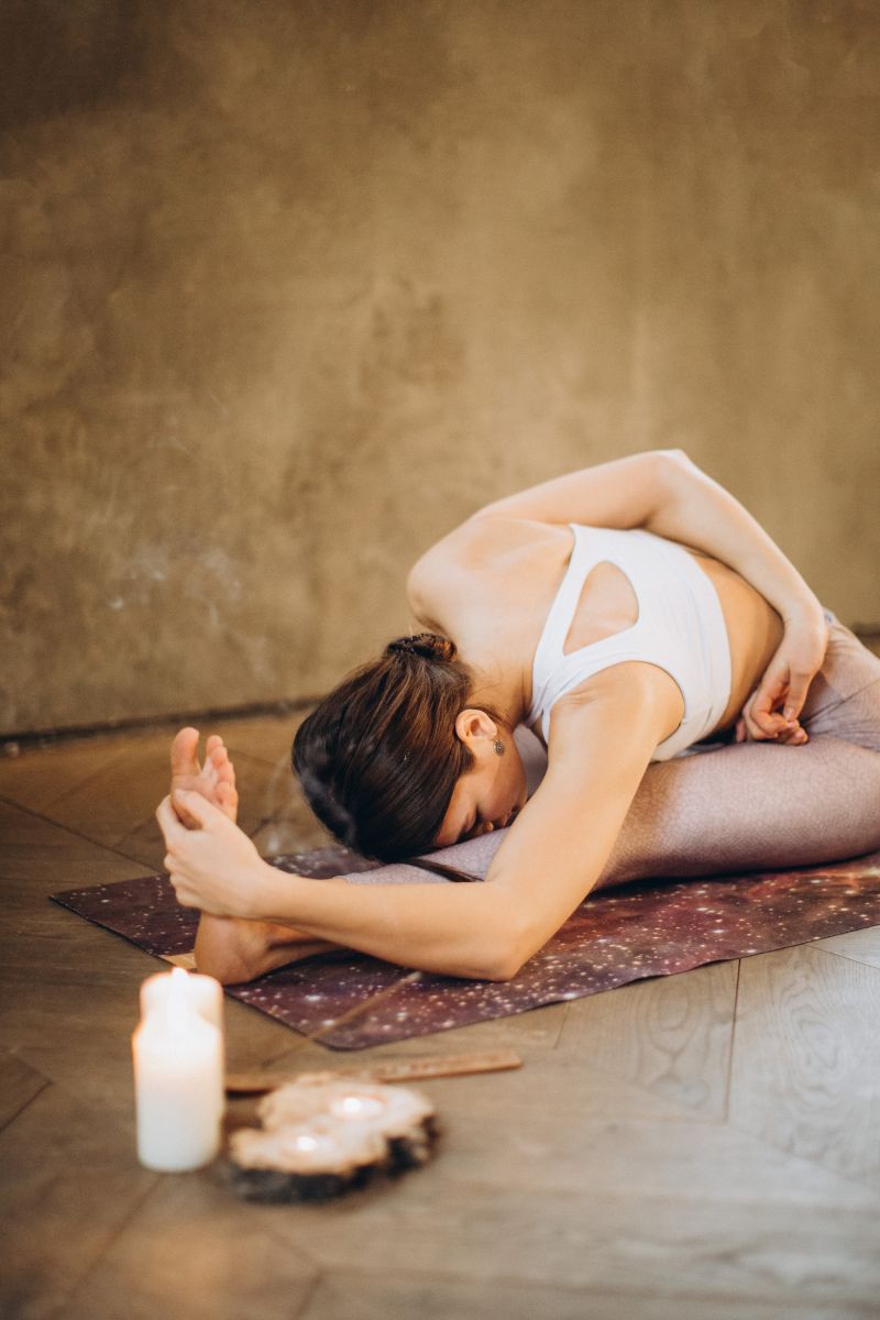 El yoga aporta, según especialistas, múltiples beneficios. Un ejemplo de ello es la flexibilidad del cuerpo y la reducción del estrés