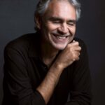 Andrea Bocelli se confiesa amante de la música, el mar y los caballos