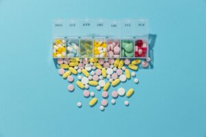 El paciente, pensando en su salud, debe evitar siempre la automedicación o suspender por sí mismo el tratamiento